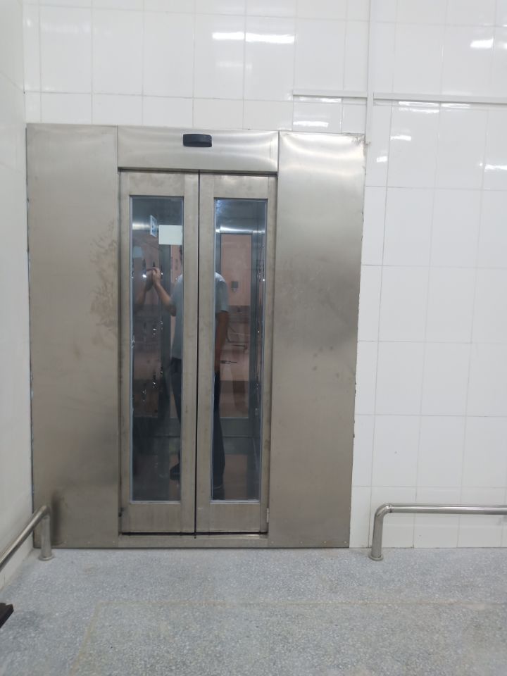 【蘭州風淋室廠家】風淋設(shè)備是食品行業(yè)必須要用的設(shè)備